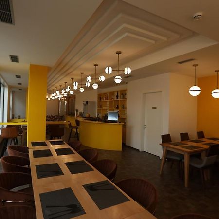 Elite Hotel Pogradec Ngoại thất bức ảnh