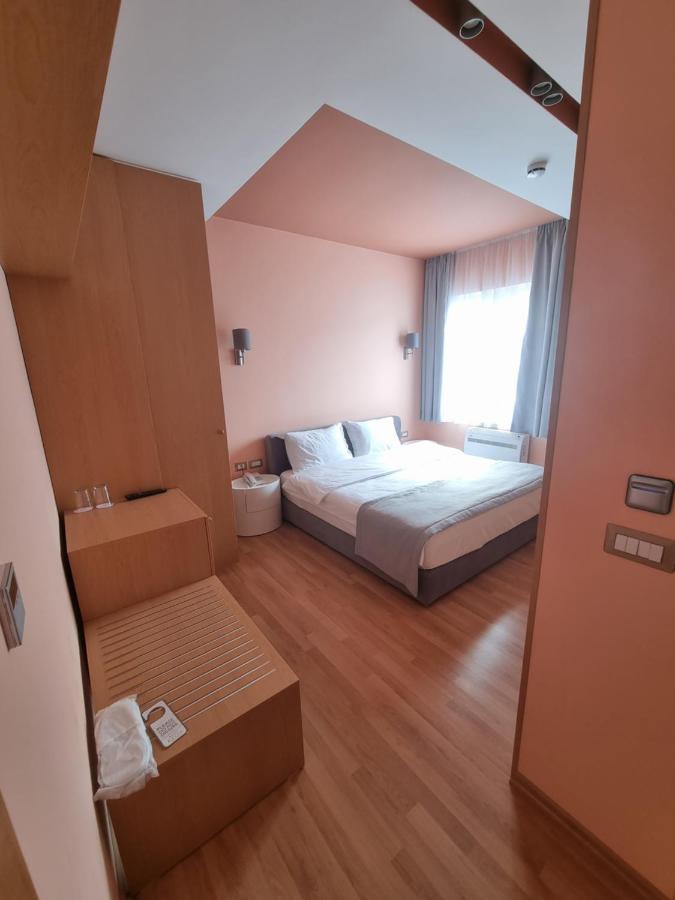 Elite Hotel Pogradec Phòng bức ảnh