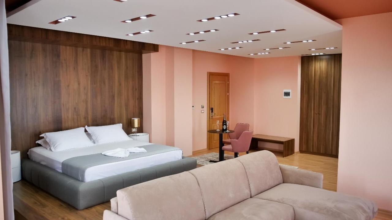 Elite Hotel Pogradec Phòng bức ảnh