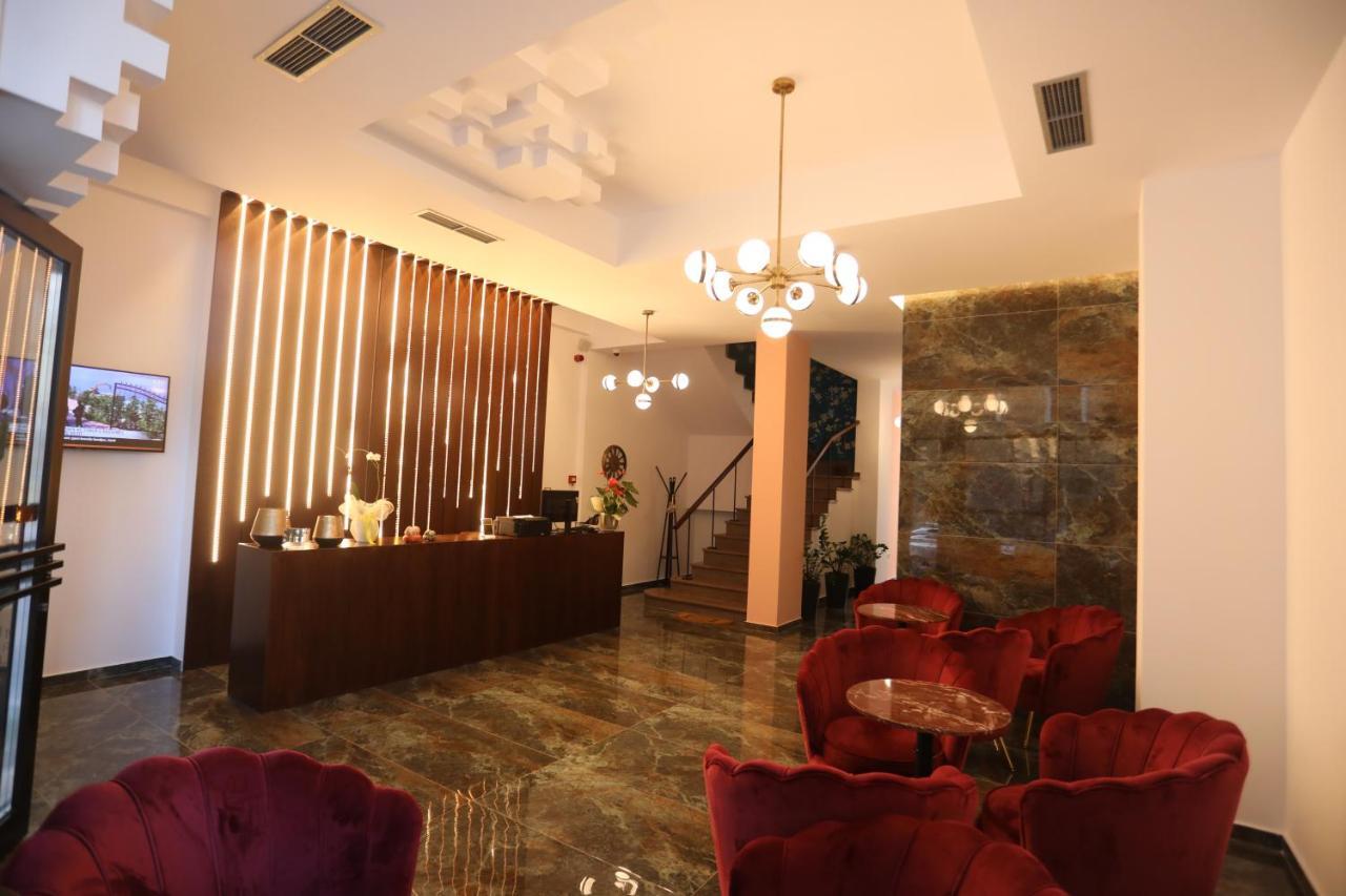 Elite Hotel Pogradec Ngoại thất bức ảnh